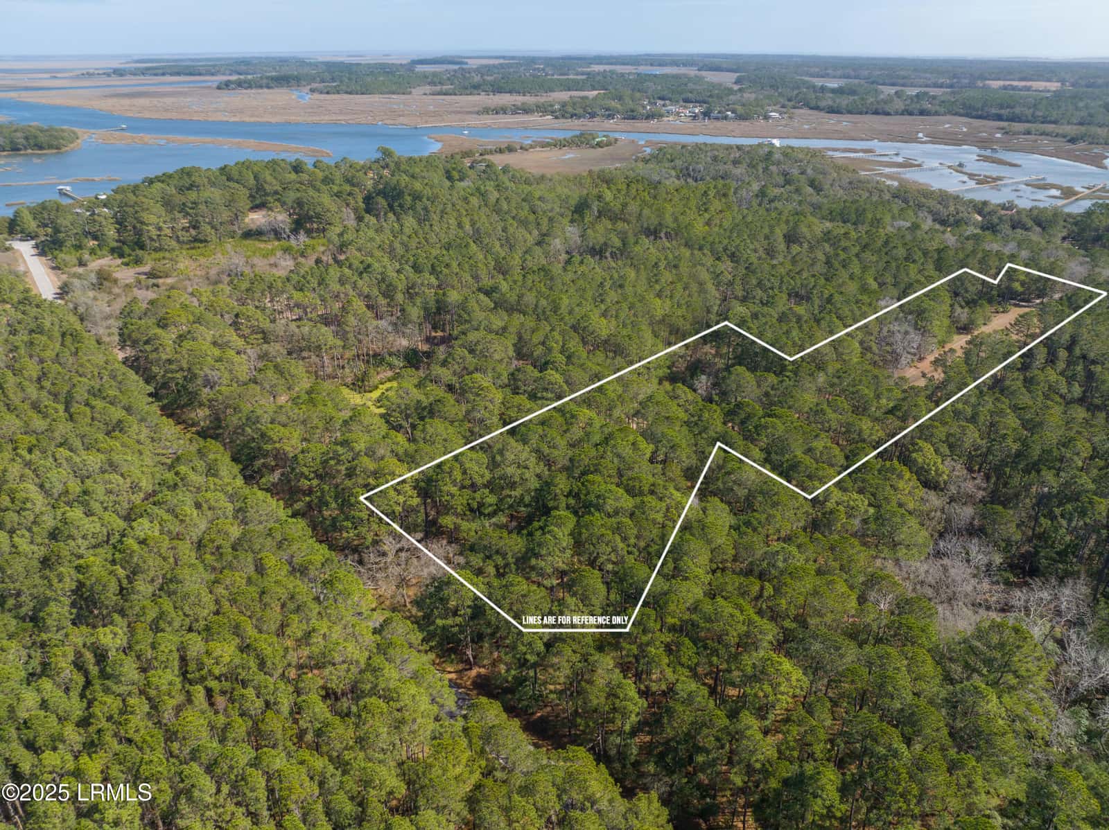 52 Old Smugglers Wharf Road, St. Helena Island, SC 29920 — photo 4 of 38