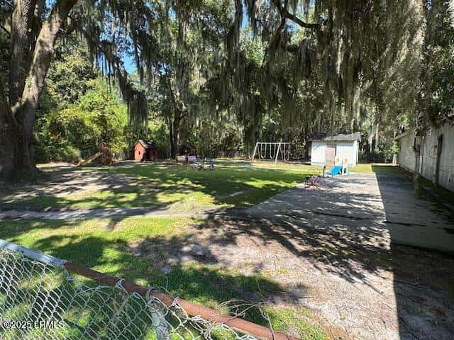 216 Grober Hill Road, Beaufort, SC 29906 — photo 20 of 22