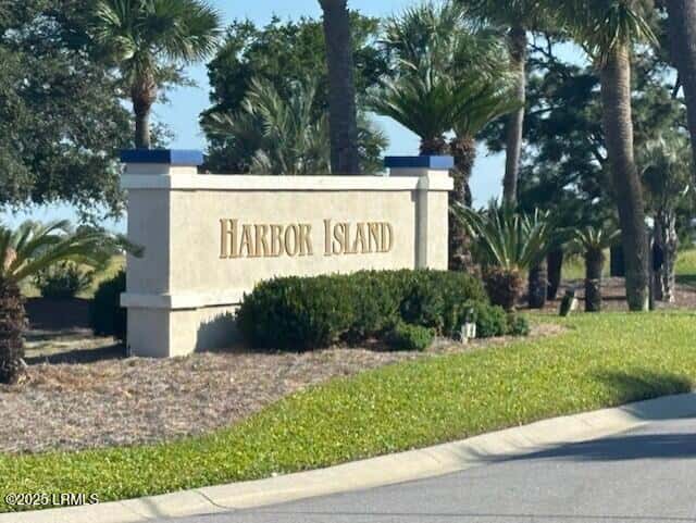 6 W Marsh Drive, Harbor Island, SC 29920 — photo 11 of 34