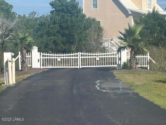 6 W Marsh Drive, Harbor Island, SC 29920 — photo 12 of 34