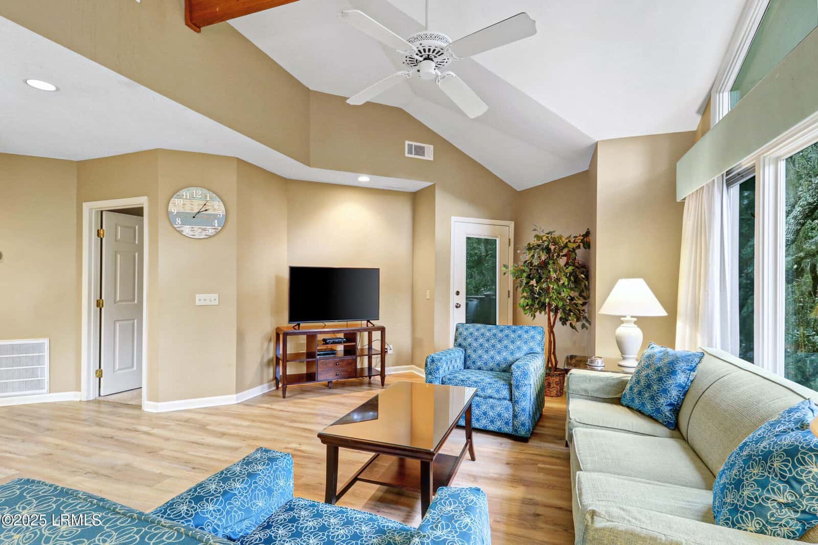 55 Barcelona Road 226-1, Hilton Head Island, SC 29928 — photo 5 of 35