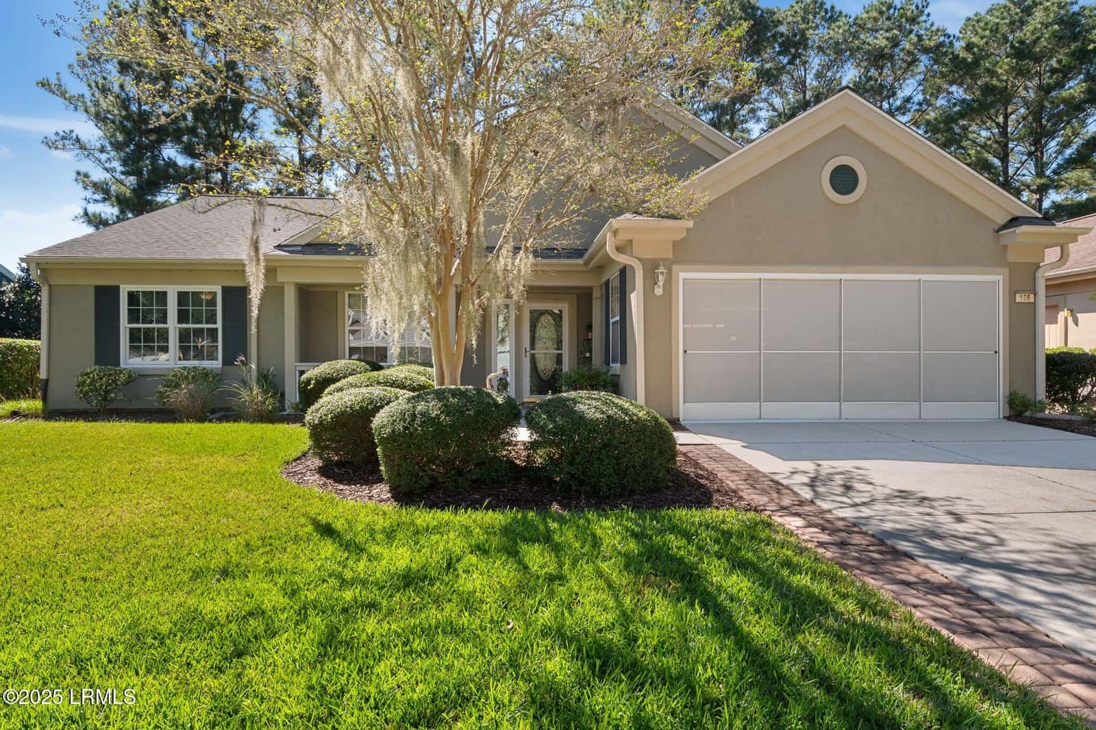 186 Hampton Circle, Bluffton, SC 29909 — photo 1 of 36