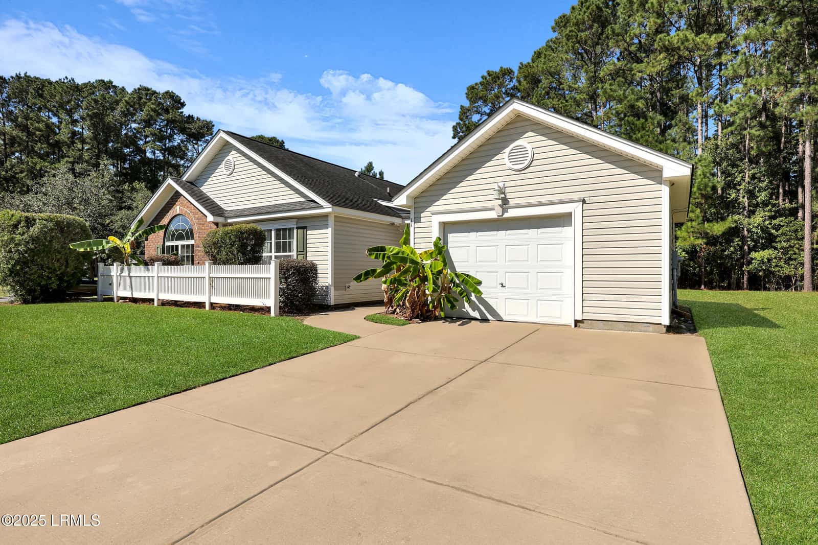 11 Savannah Oak Drive, Bluffton, SC 29910 — photo 1 of 34