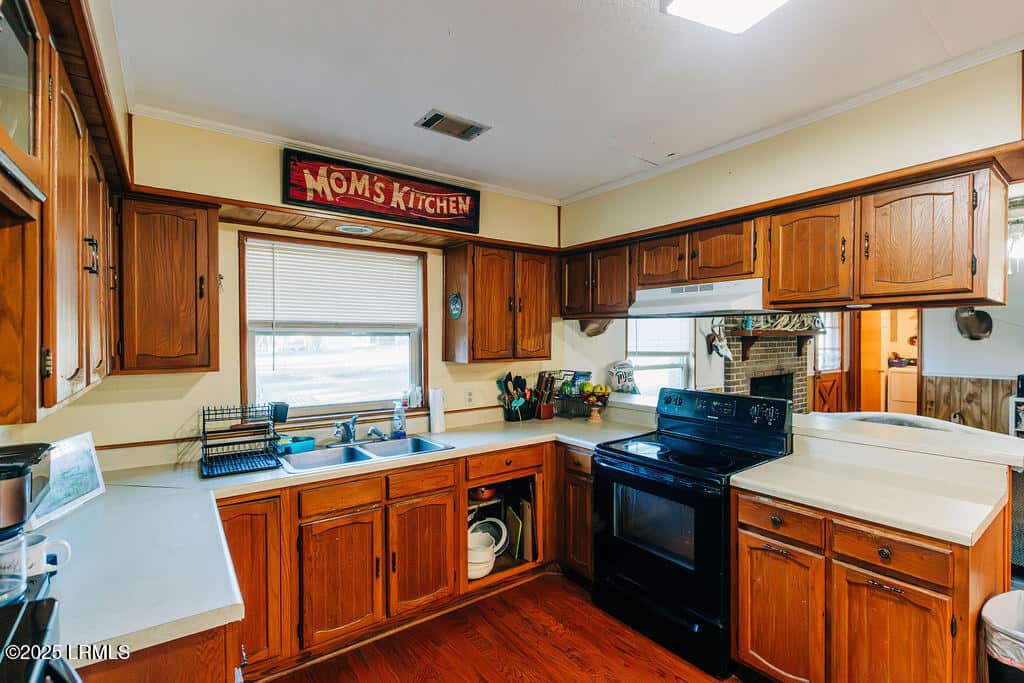 240 Kerrison Street, Varnville, SC 29944 — photo 15 of 60