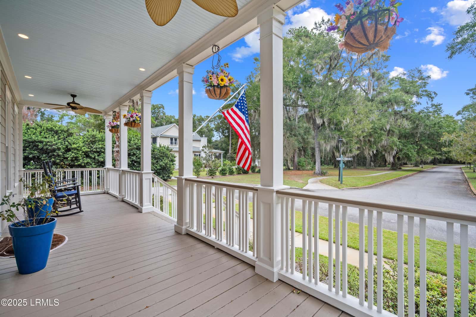 61 Park Way, Beaufort, SC 29907 — photo 5 of 63