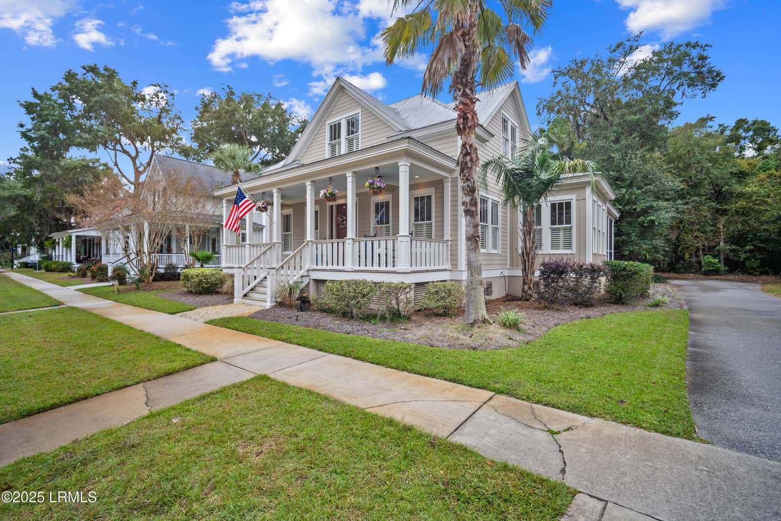 61 Park Way, Beaufort, SC 29907 — photo 1 of 63