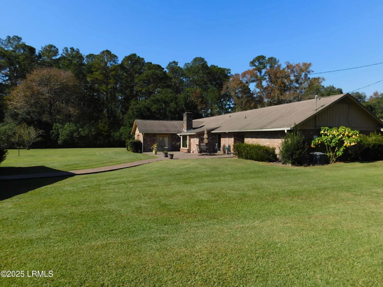 1608 Smiths Crossing, Ridgeland, SC 29936 — photo 7 of 36