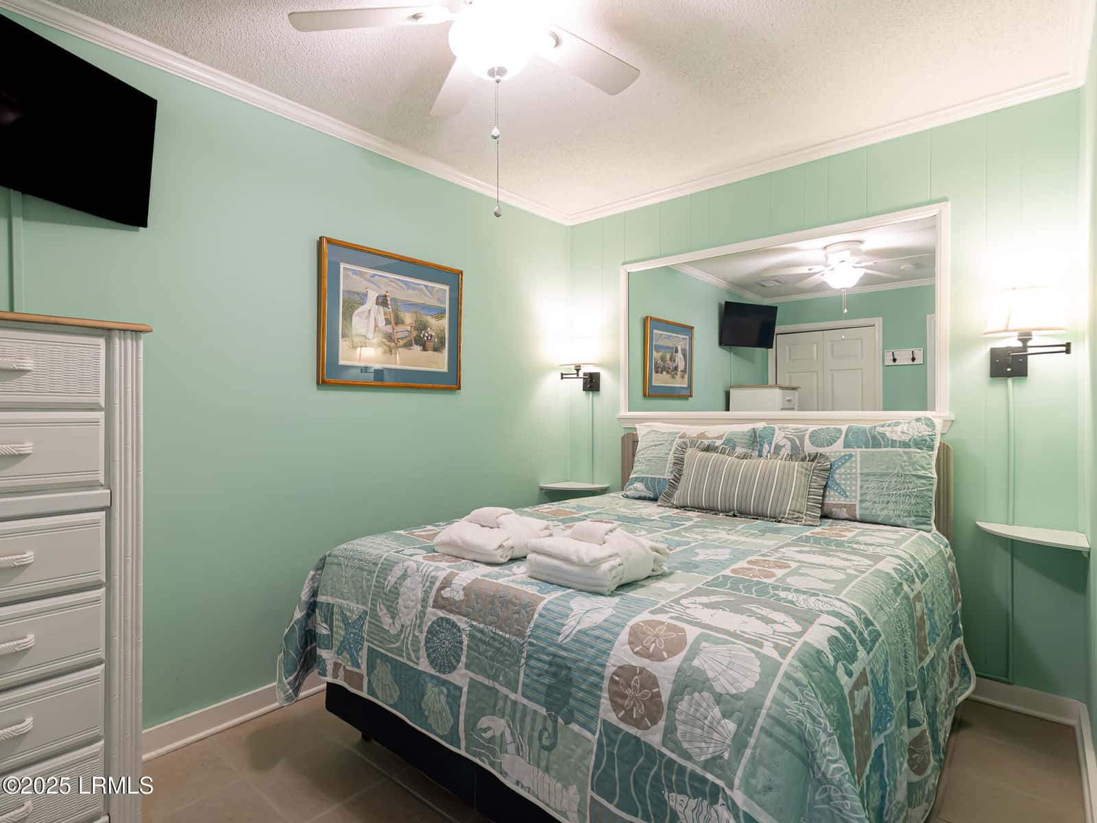 40 Folly Field Road 246c, Hilton Head Island, SC 29928 — photo 18 of 39