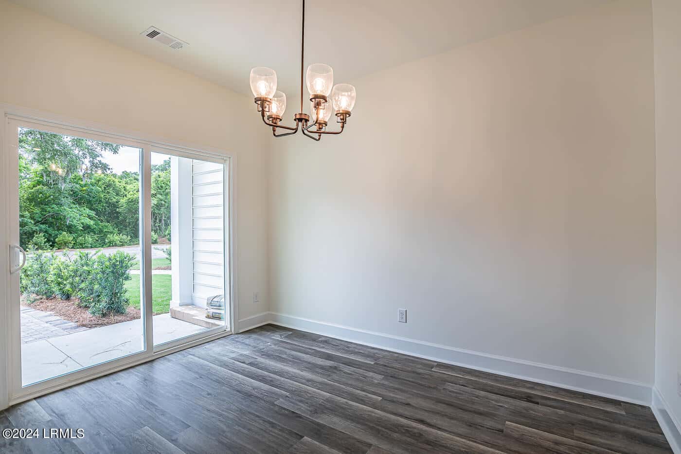 252 Weathersbee Street, Ridgeland, SC 29936 — photo 11 of 36