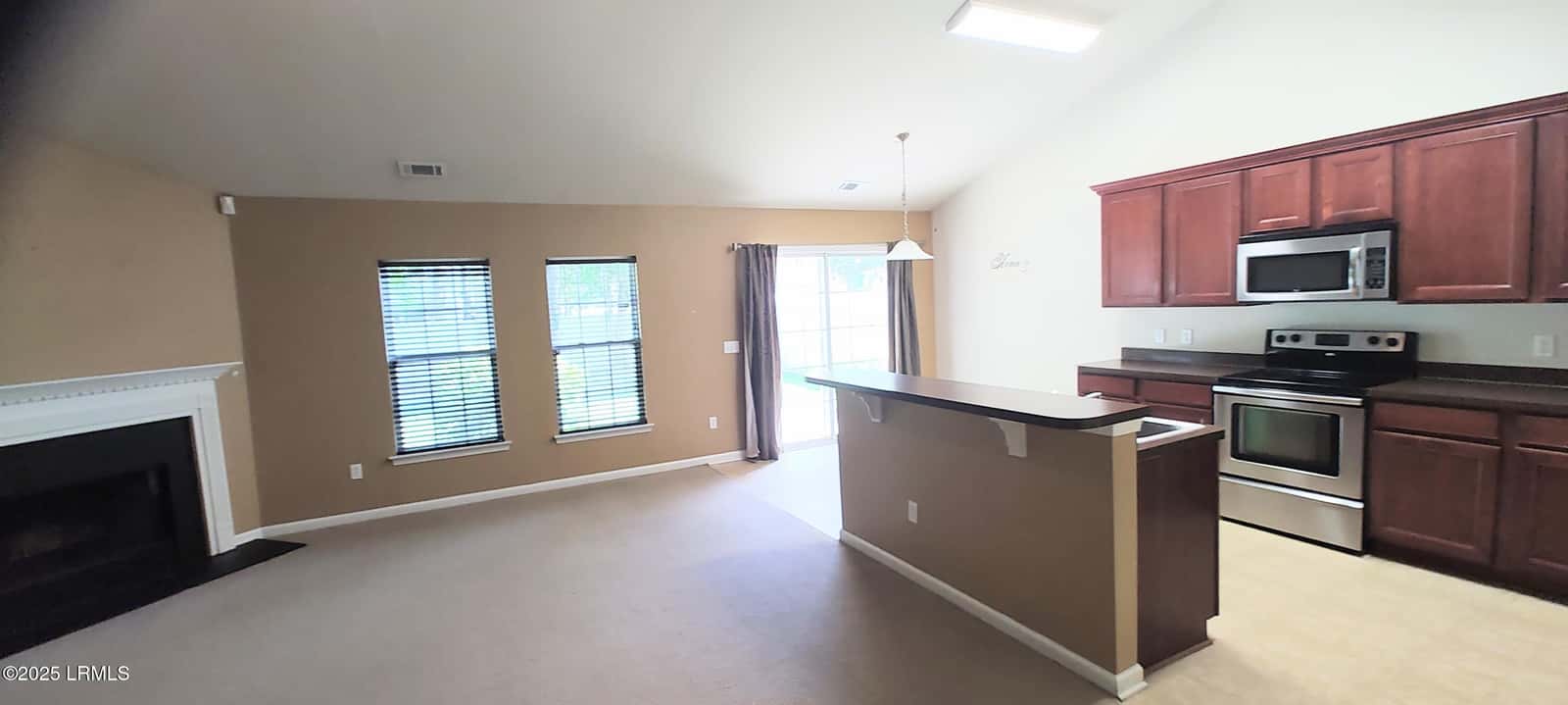 17 Harbison Place, Beaufort, SC 29906 — photo 5 of 39