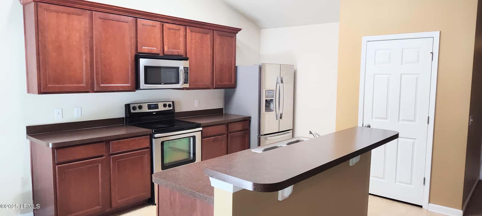 17 Harbison Place, Beaufort, SC 29906 — photo 7 of 39