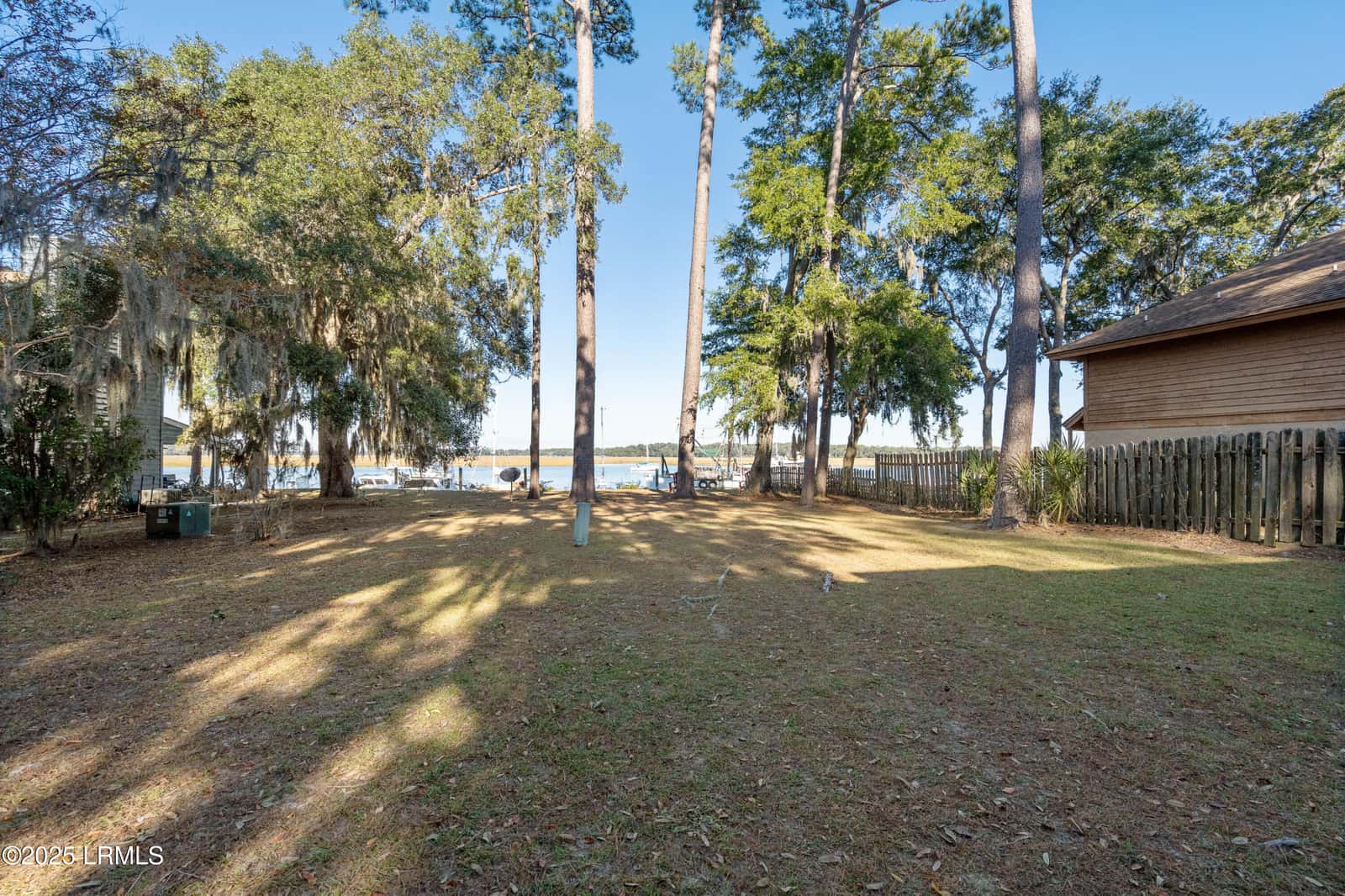 102 Battery Lane 102, Beaufort, SC 29902 — photo 2 of 40