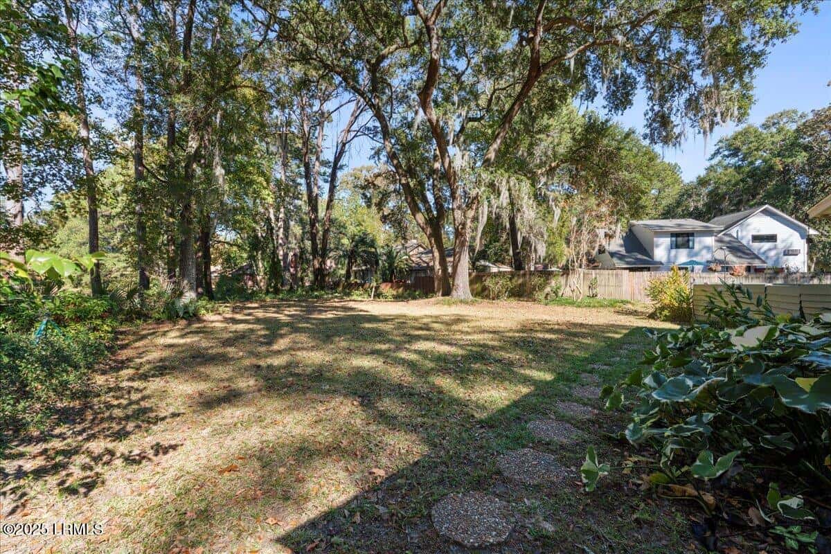 31 Chesterfield Lake Drive, Beaufort, SC 29906 — photo 30 of 42