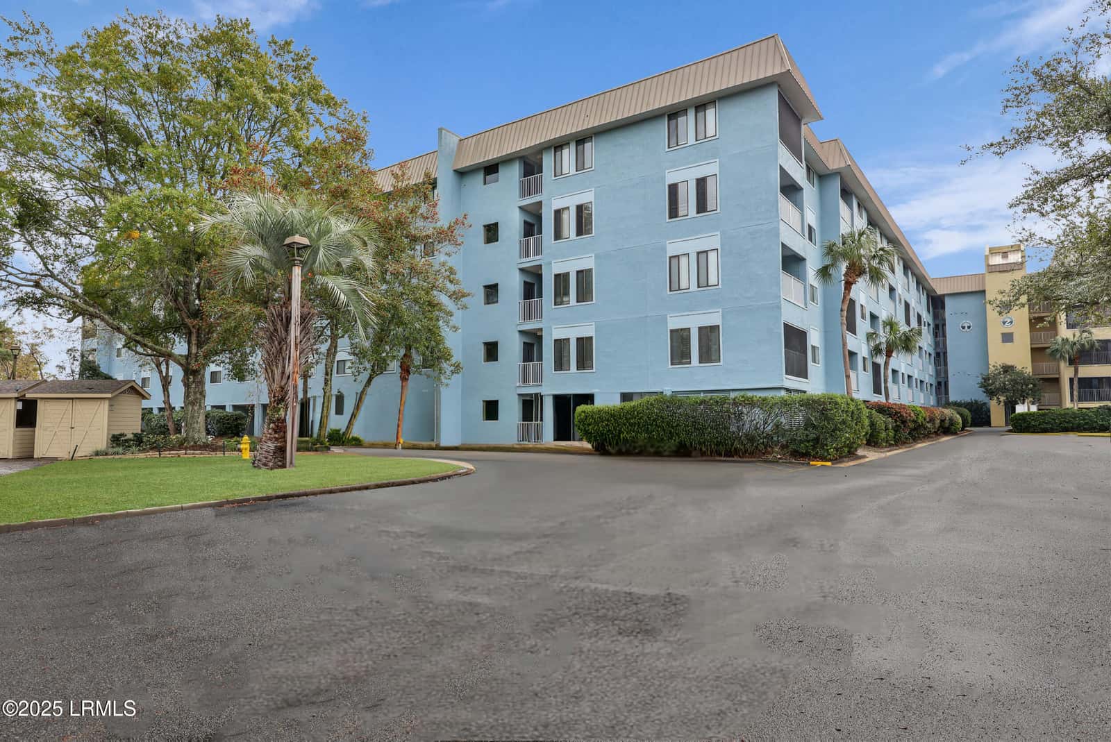 663 William Hilton Parkway 1424, Hilton Head Island, SC 29928 — photo 31 of 47