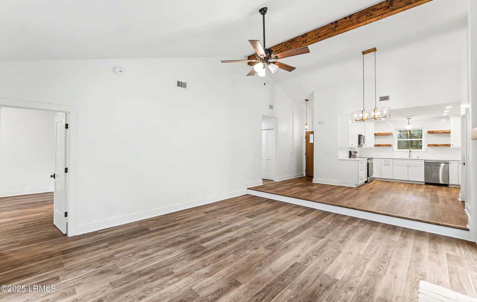 10 Chesterfield Lake Drive, Beaufort, SC 29906 — photo 5 of 50