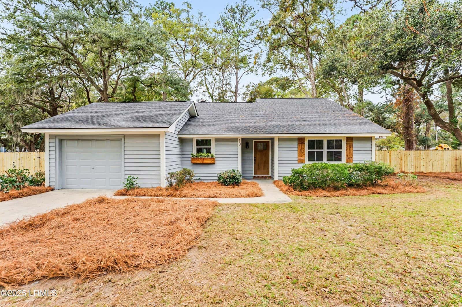 10 Chesterfield Lake Drive, Beaufort, SC 29906 — photo 1 of 50