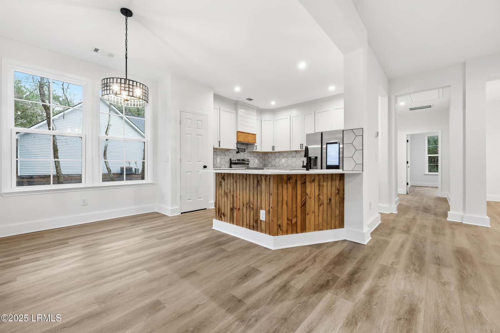 579 Sams Point Road, Beaufort, SC 29907 — photo 16 of 44