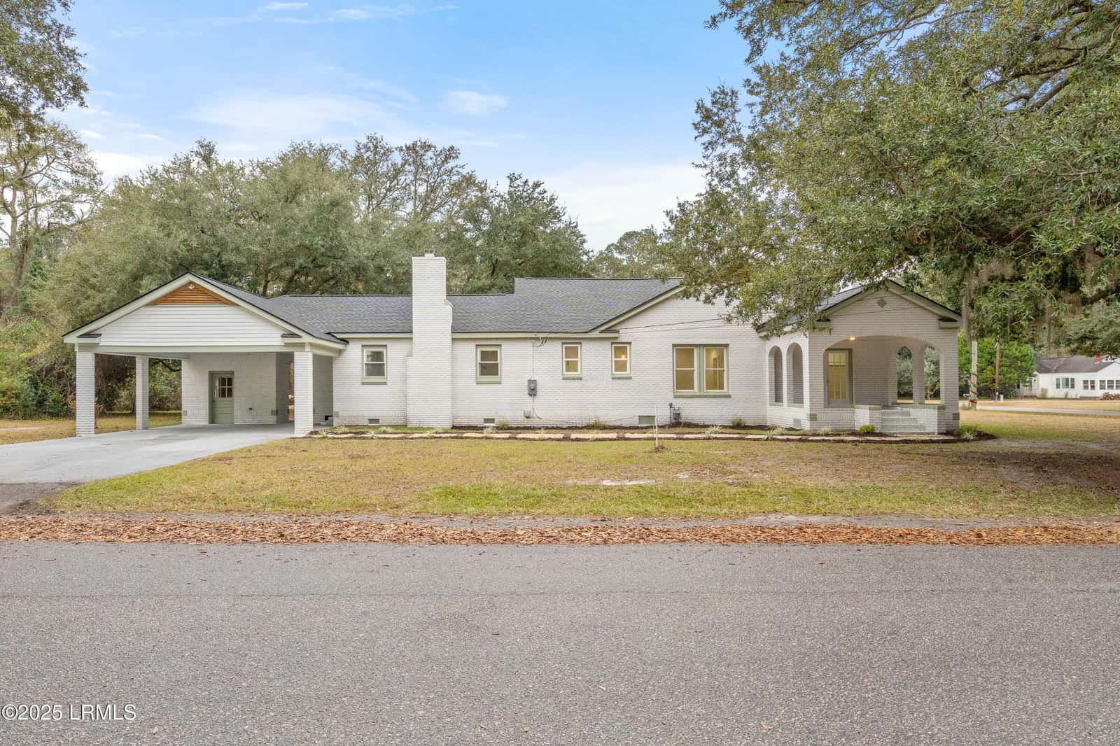 31 Church Street N, Yemassee, SC 29945 — photo 3 of 49