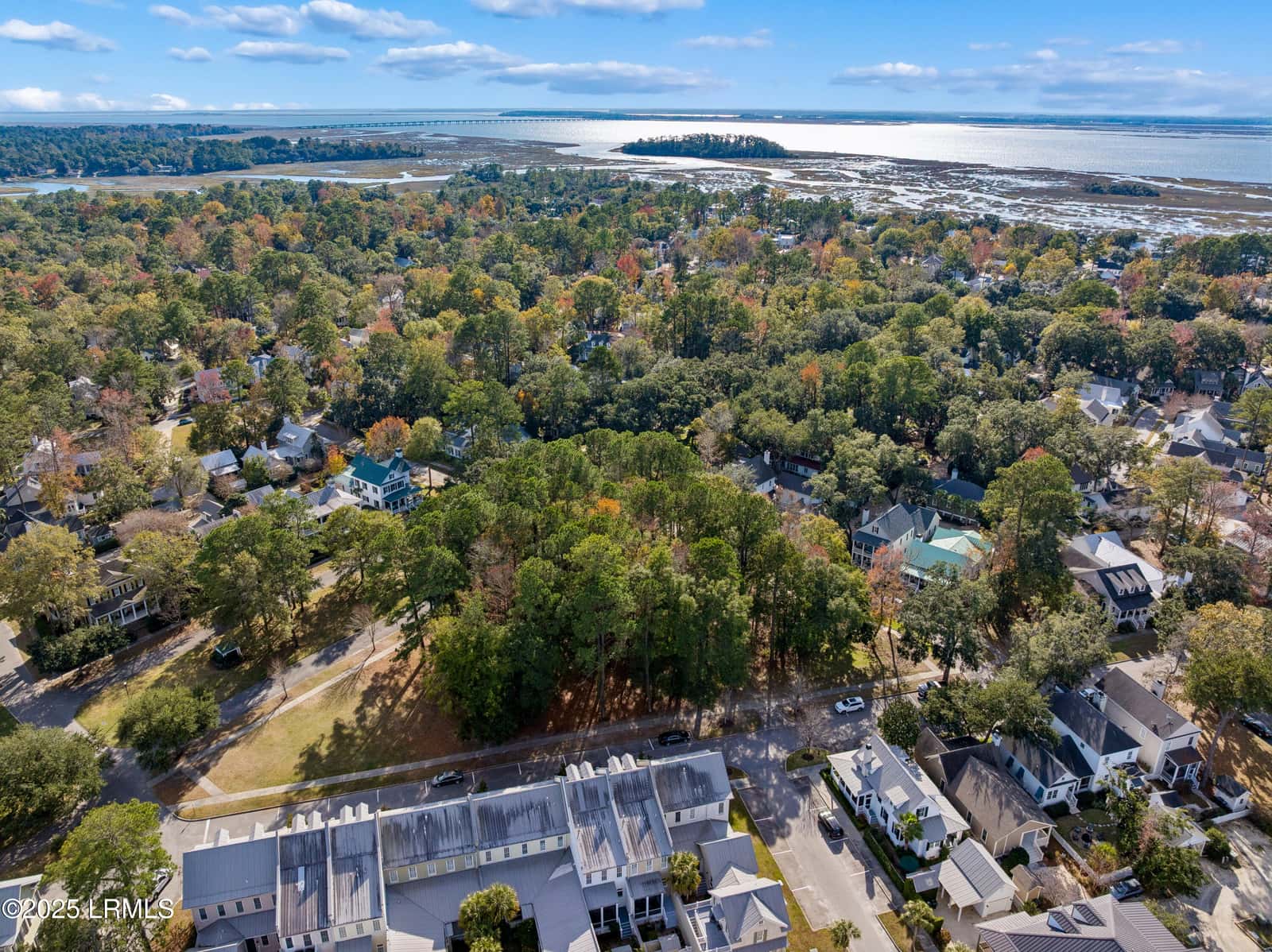 7 N Loudon, Beaufort, SC 29906 — photo 17 of 40
