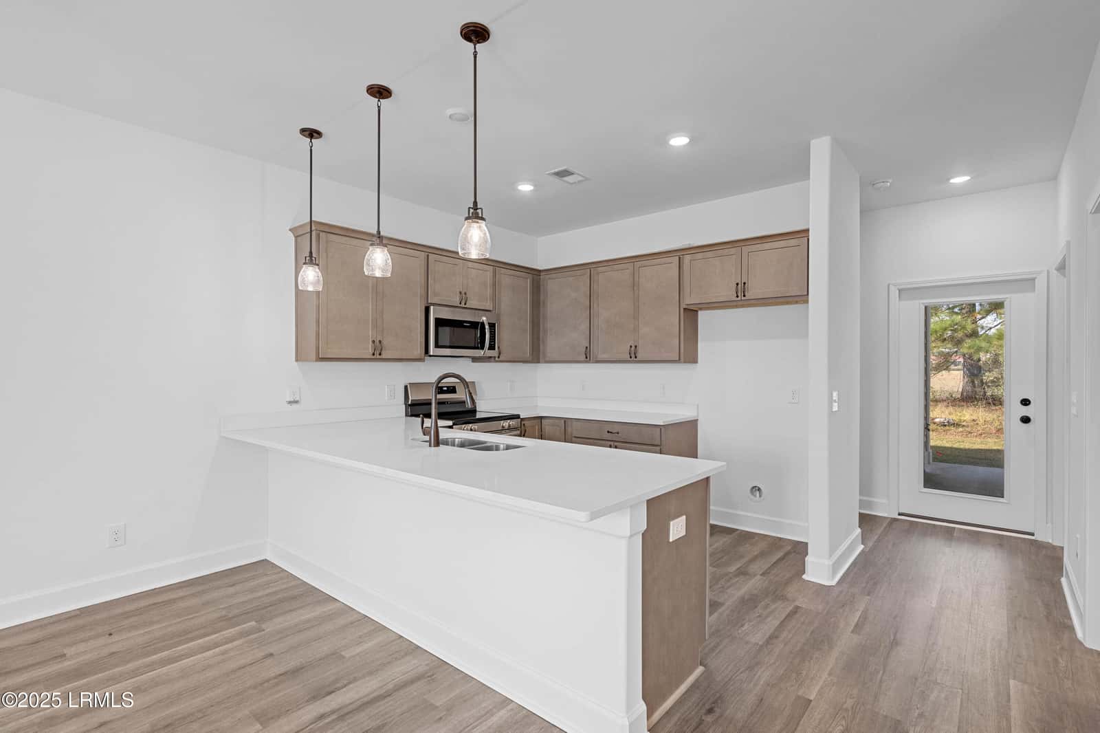 91 Silver Street 102, Ridgeland, SC 29936 — photo 13 of 34