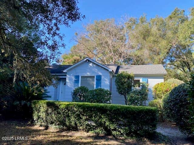 2301 Hermitage Road, Beaufort, SC 29902 — photo 5 of 56