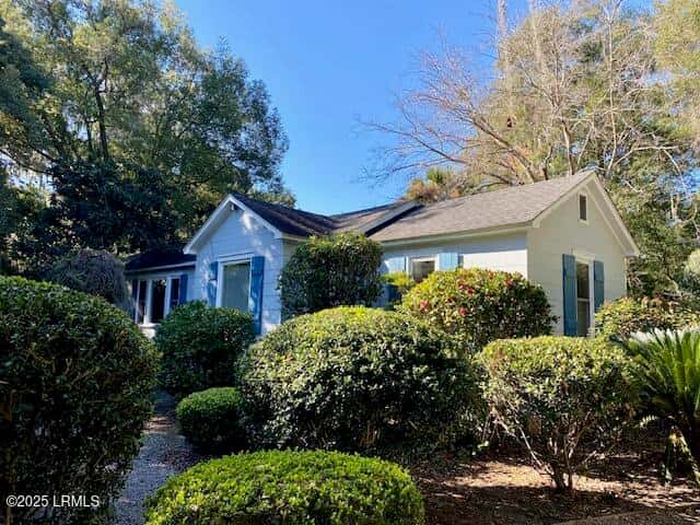 2301 Hermitage Road, Beaufort, SC 29902 — photo 7 of 56