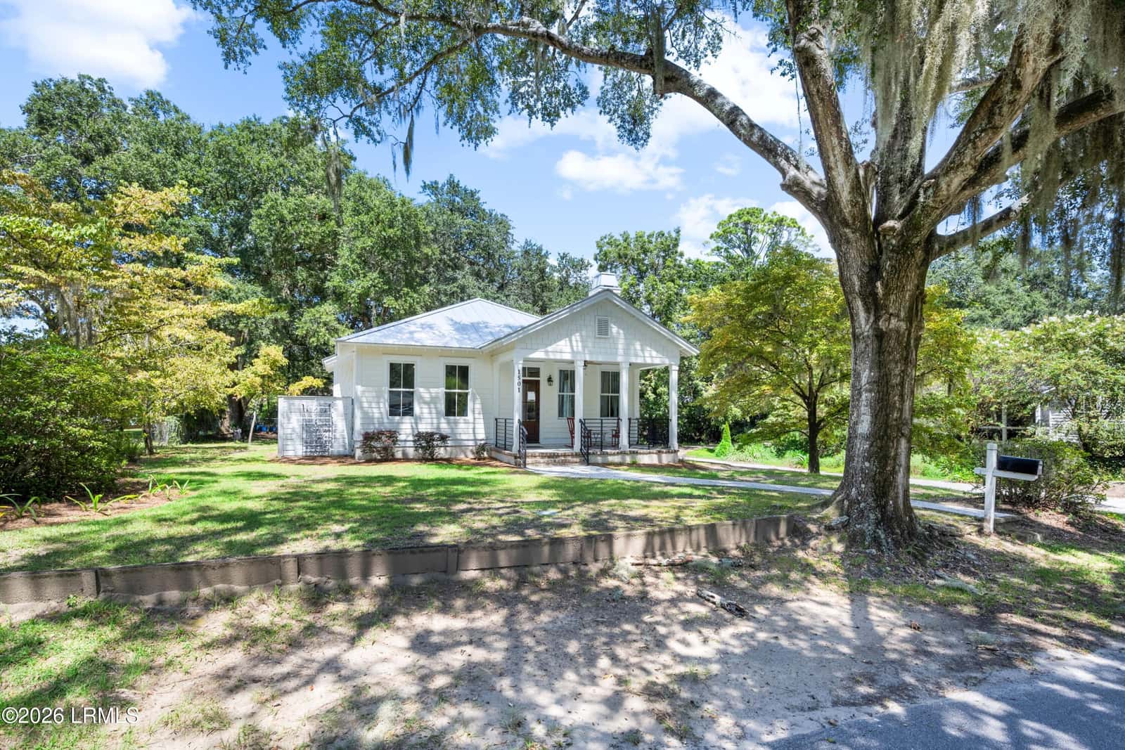 1501 Lafayette Street, Beaufort, SC 29902 — photo 2 of 30