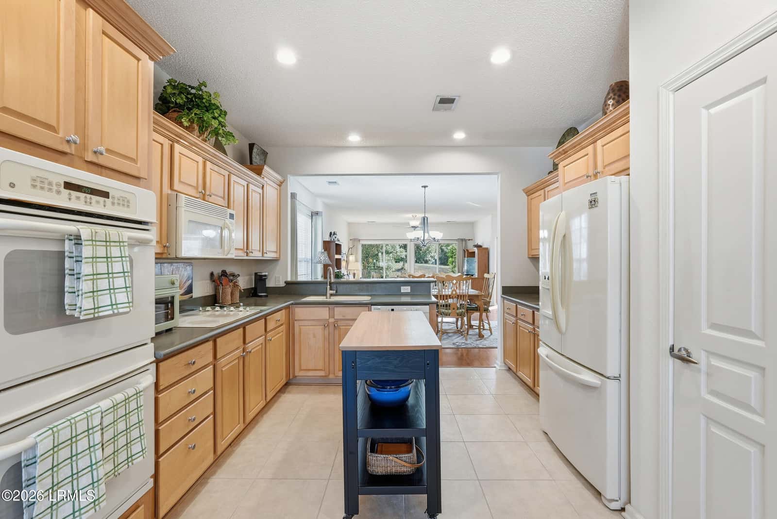 11 Candlelight Lane, Bluffton, SC 29909 — photo 14 of 45