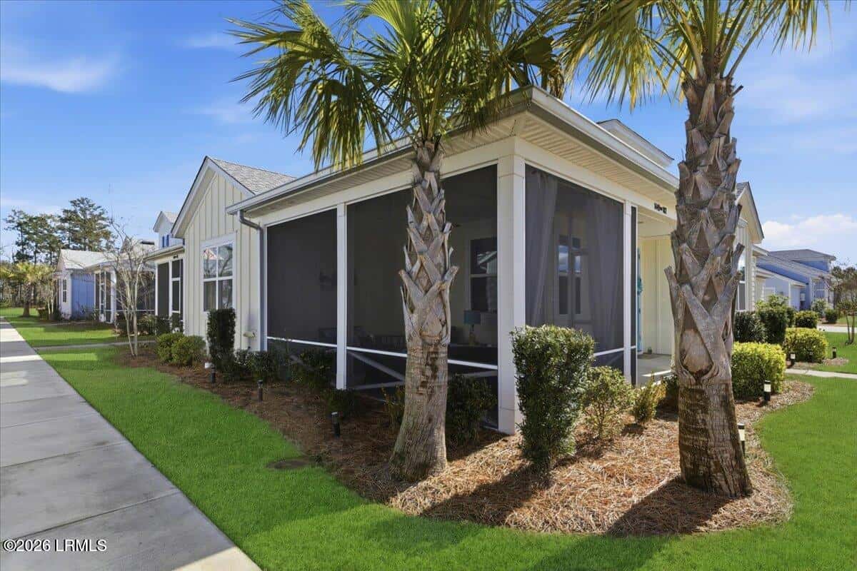 1449 Shoreside Drive 102, Hardeeville, SC 29927 — photo 1 of 80