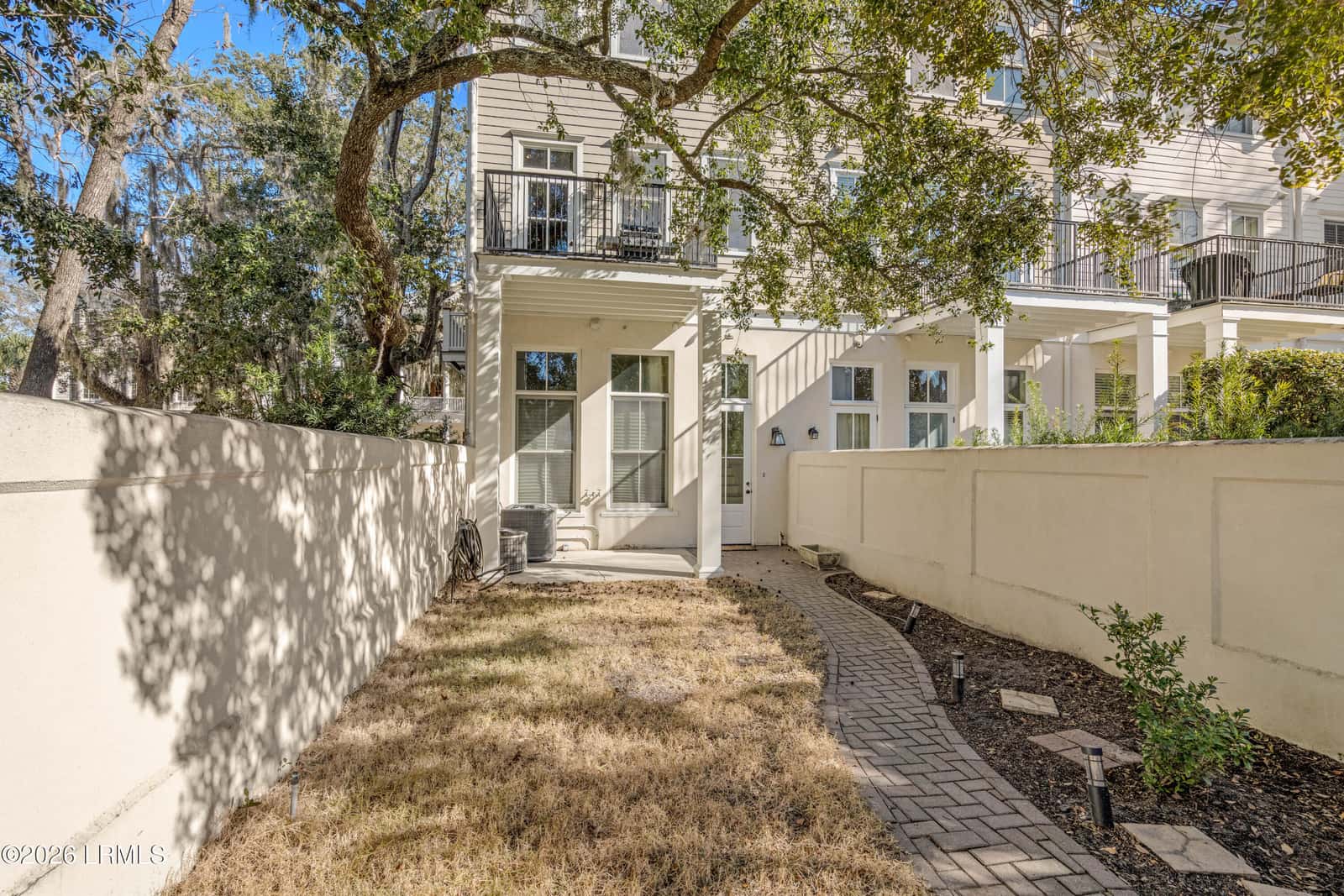 8 A Market 2, Beaufort, SC 29906 — photo 4 of 39