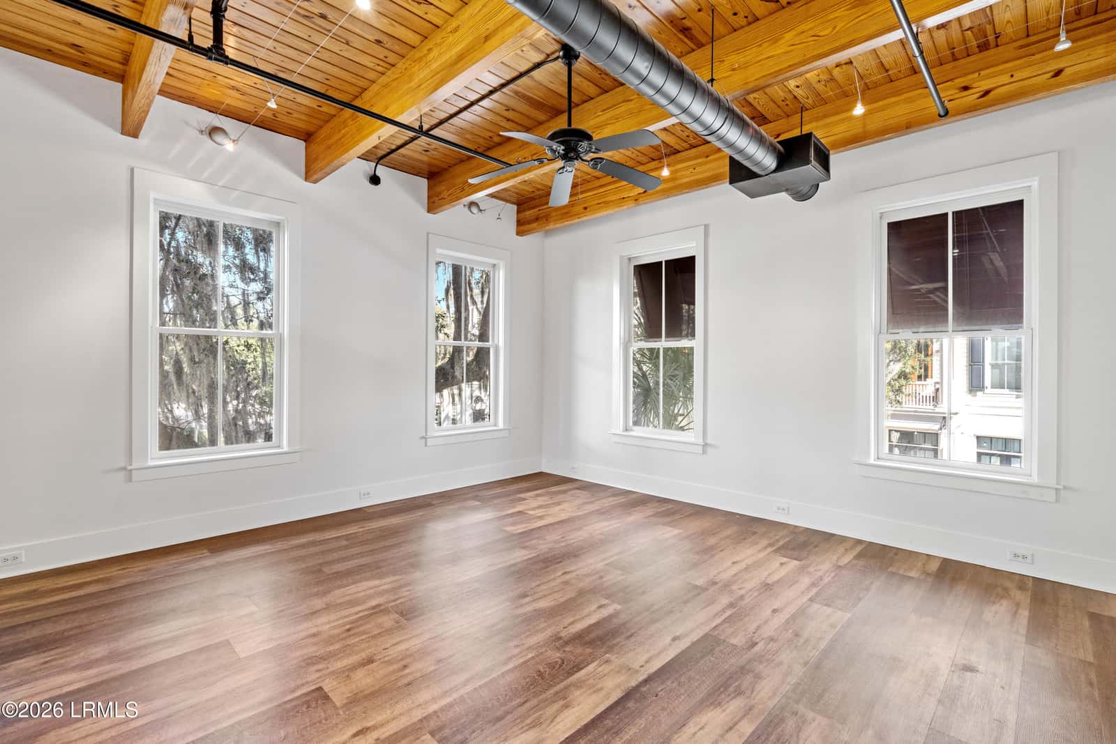 8 A Market 2, Beaufort, SC 29906 — photo 7 of 39