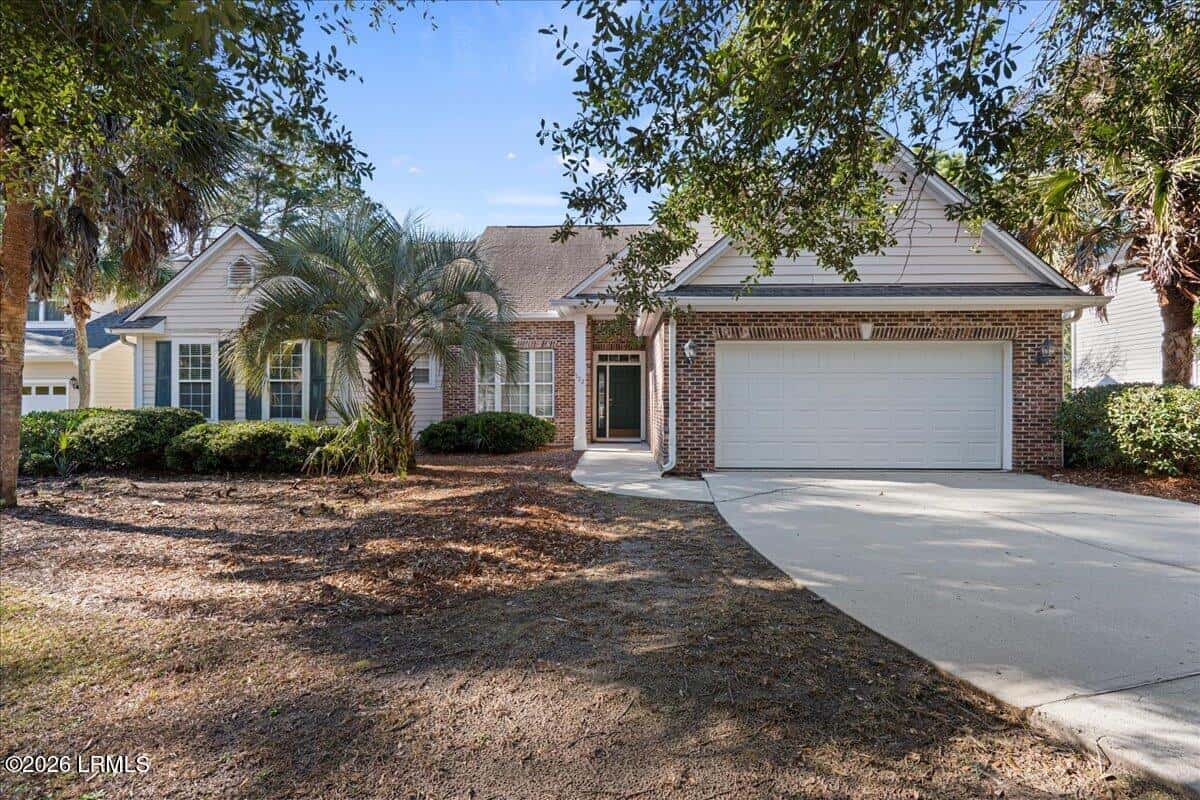 122 Island West Drive, Bluffton, SC 29910 — photo 3 of 26