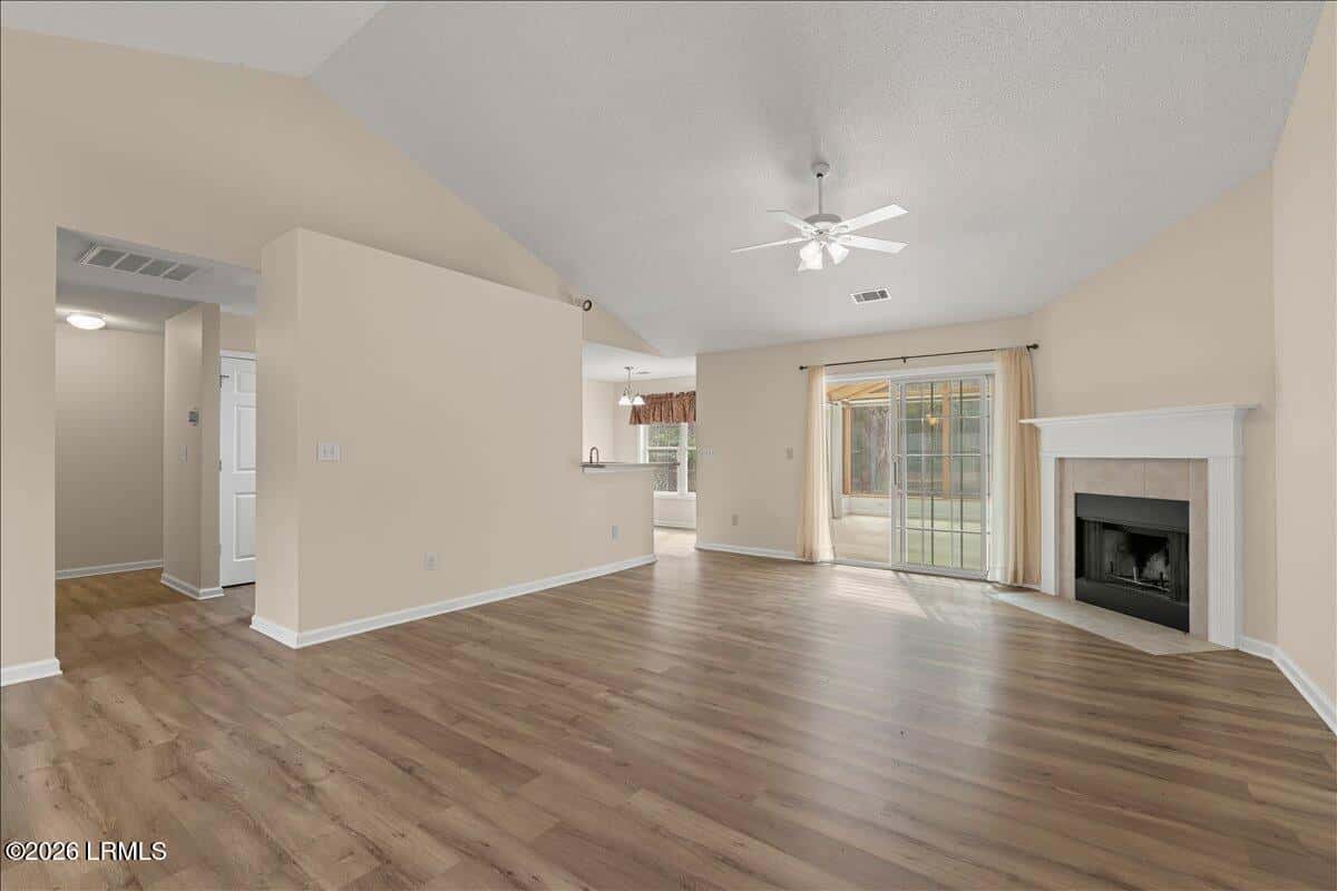 4 Wellington Court, Bluffton, SC 29910 — photo 6 of 27