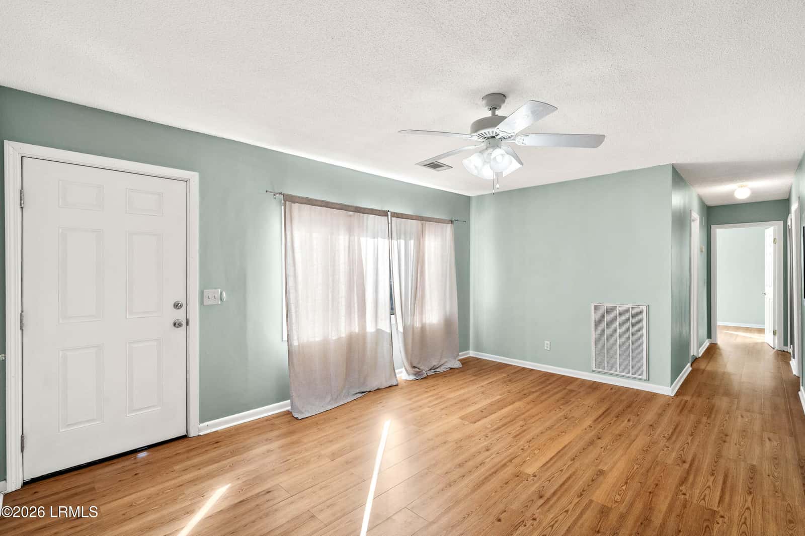 2813 4th Street, Beaufort, SC 29902 — photo 5 of 31