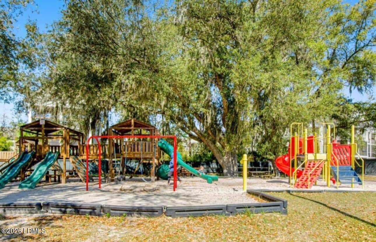 40 Folly Field Road 229-C, Hilton Head Island, SC 29928 — photo 25 of 51