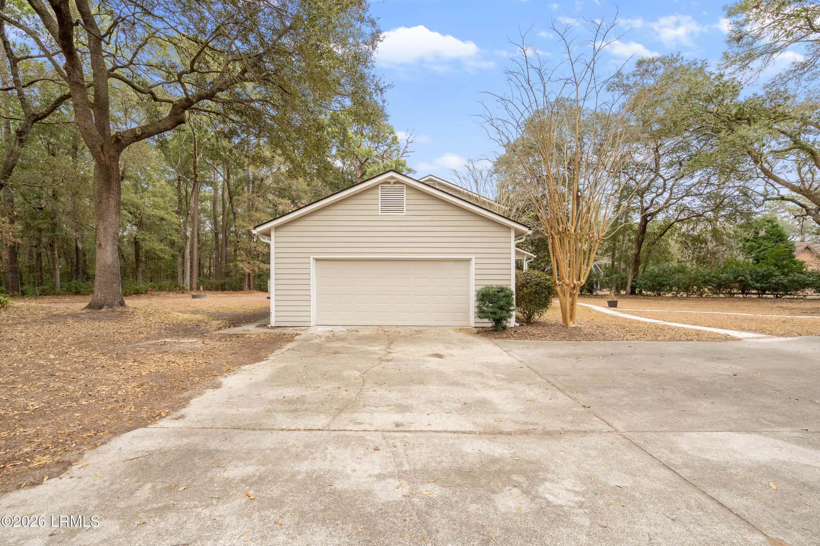 11 Redwood Lane, Beaufort, SC 29907 — photo 5 of 49