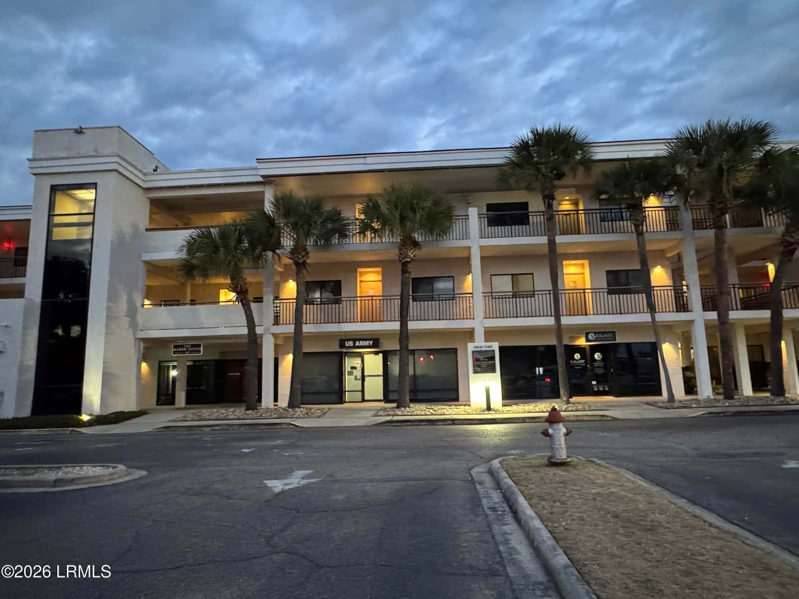 2201 Boundary Street 202, Beaufort, SC 29902 — photo 1 of 29