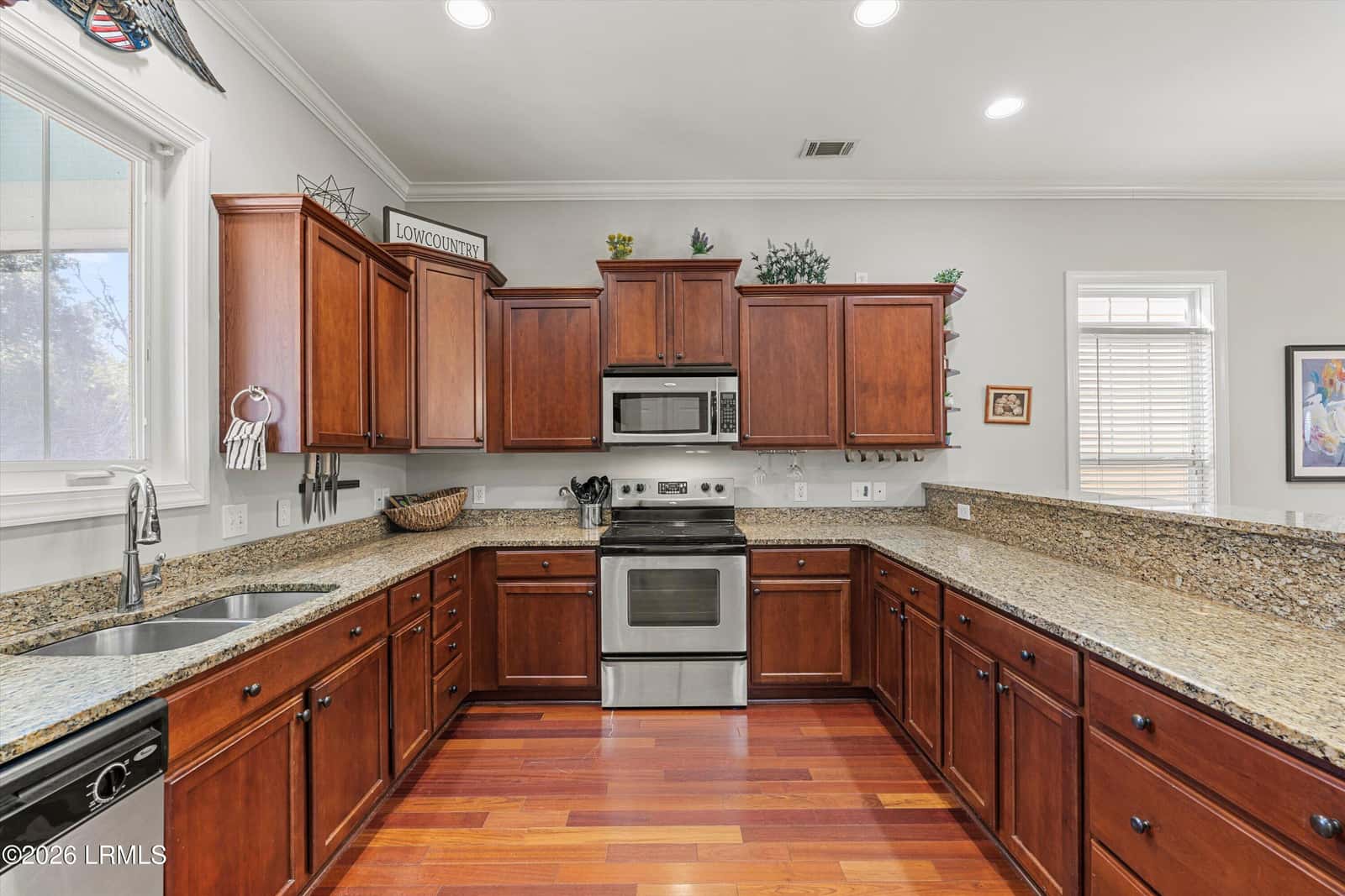 909 12th Street, Port Royal, SC 29935 — photo 14 of 43
