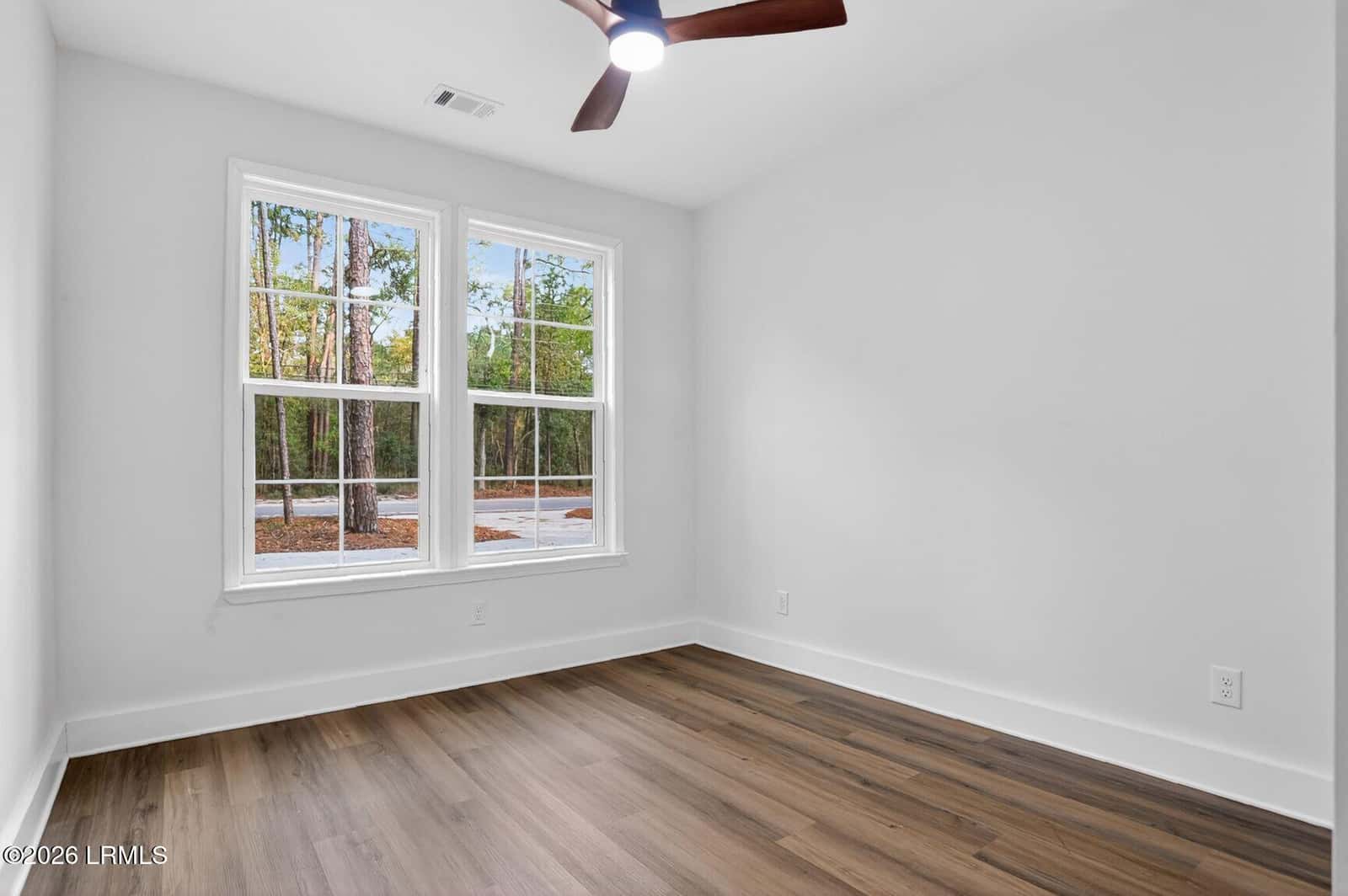 581 Sams Point Road, Beaufort, SC 29907 — photo 19 of 27