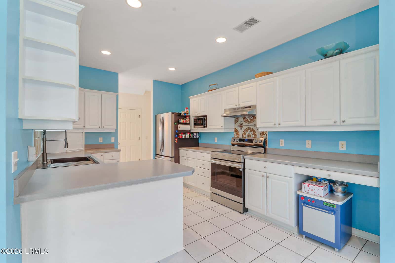 184 Sumter Square, Bluffton, SC 29910 — photo 14 of 58