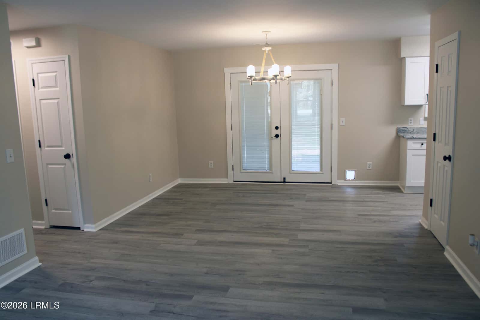 28 Springfield Road, Beaufort, SC 29907 — photo 3 of 19