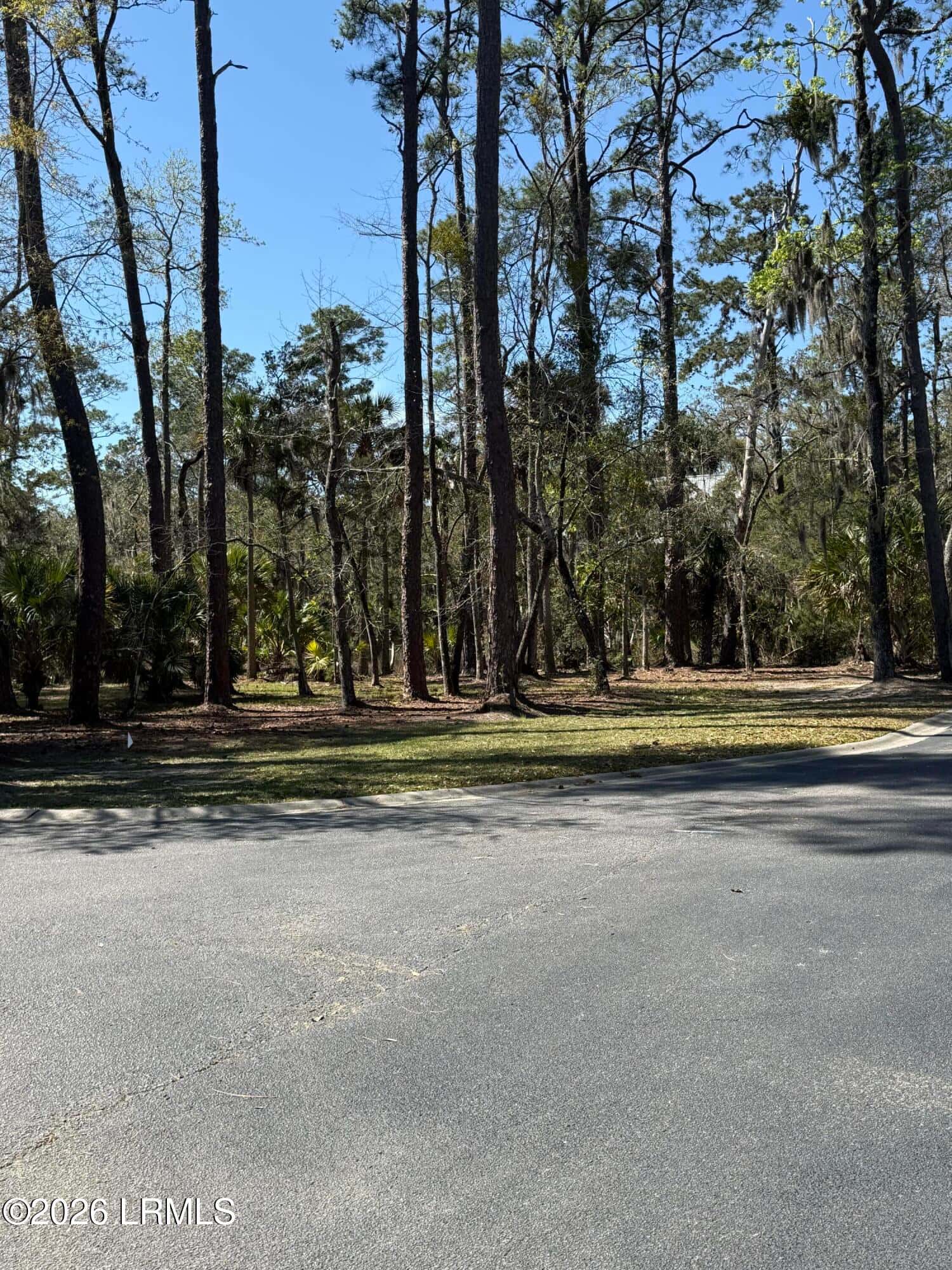 401 Islands Avenue, Beaufort, SC 29902 — photo 7 of 23