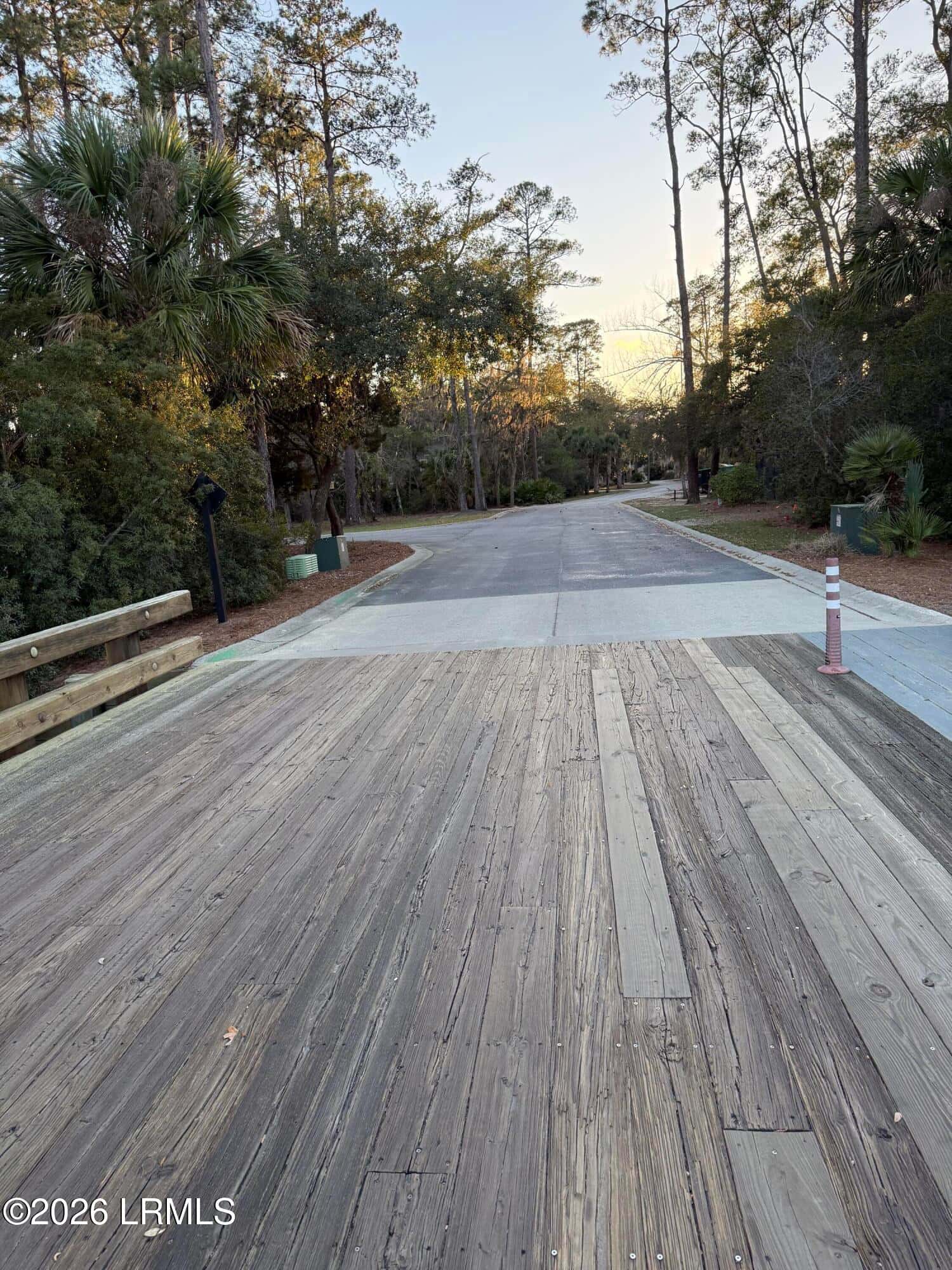 401 Islands Avenue, Beaufort, SC 29902 — photo 3 of 23