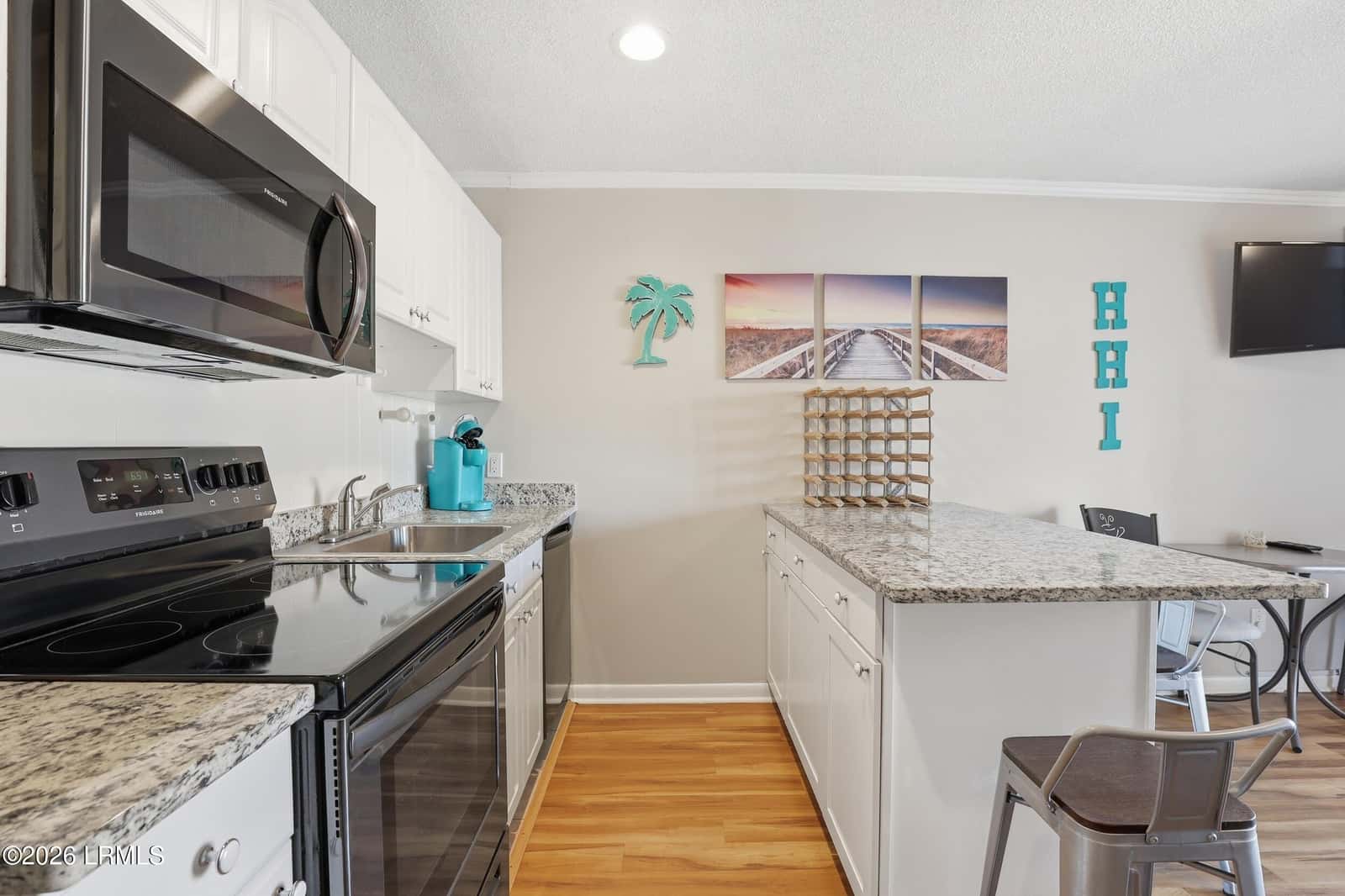 40 Folly Field Road B114, Hilton Head Island, SC 29928 — photo 12 of 43