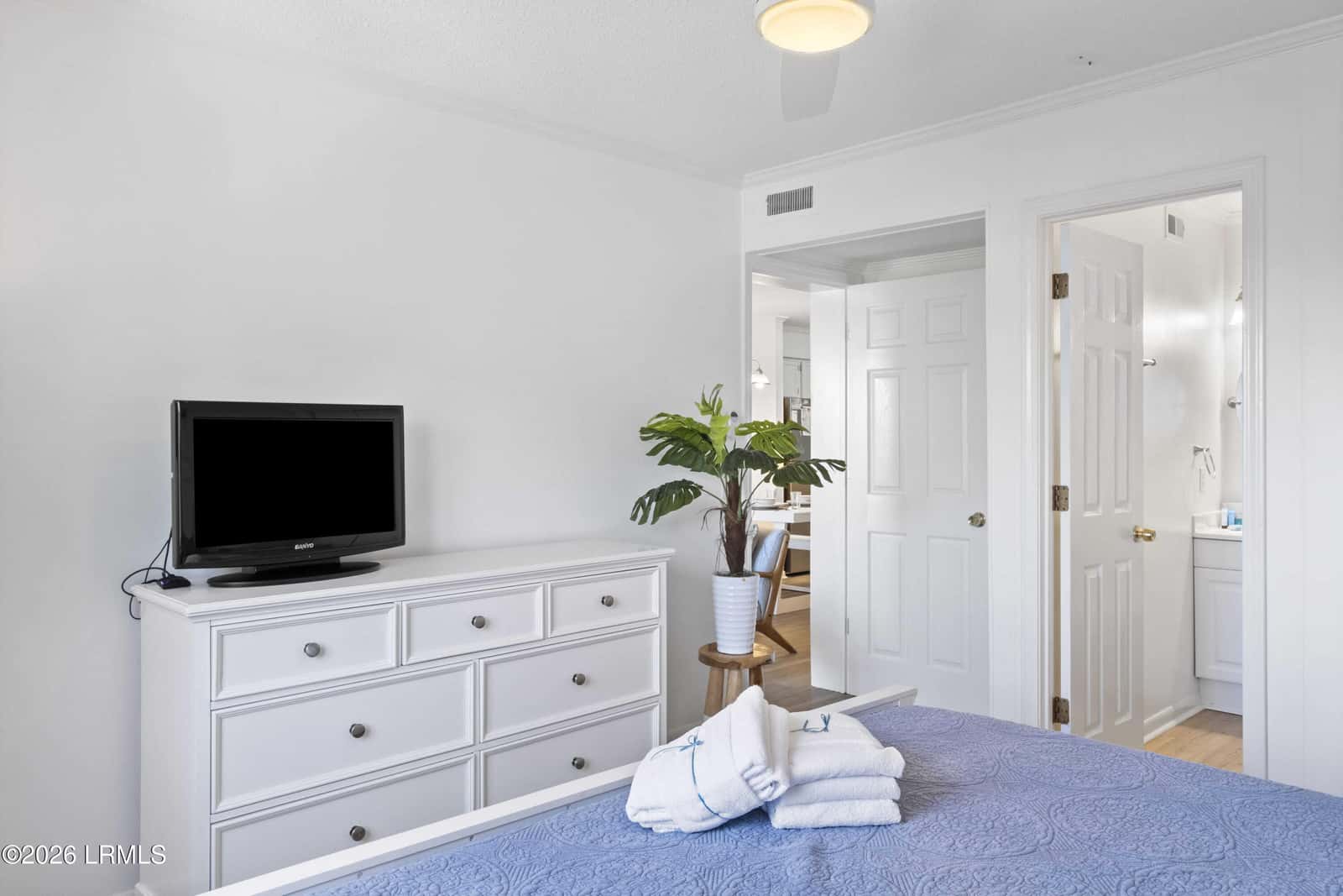 40 Folly Field Road C22, Hilton Head Island, SC 29928 — photo 15 of 28