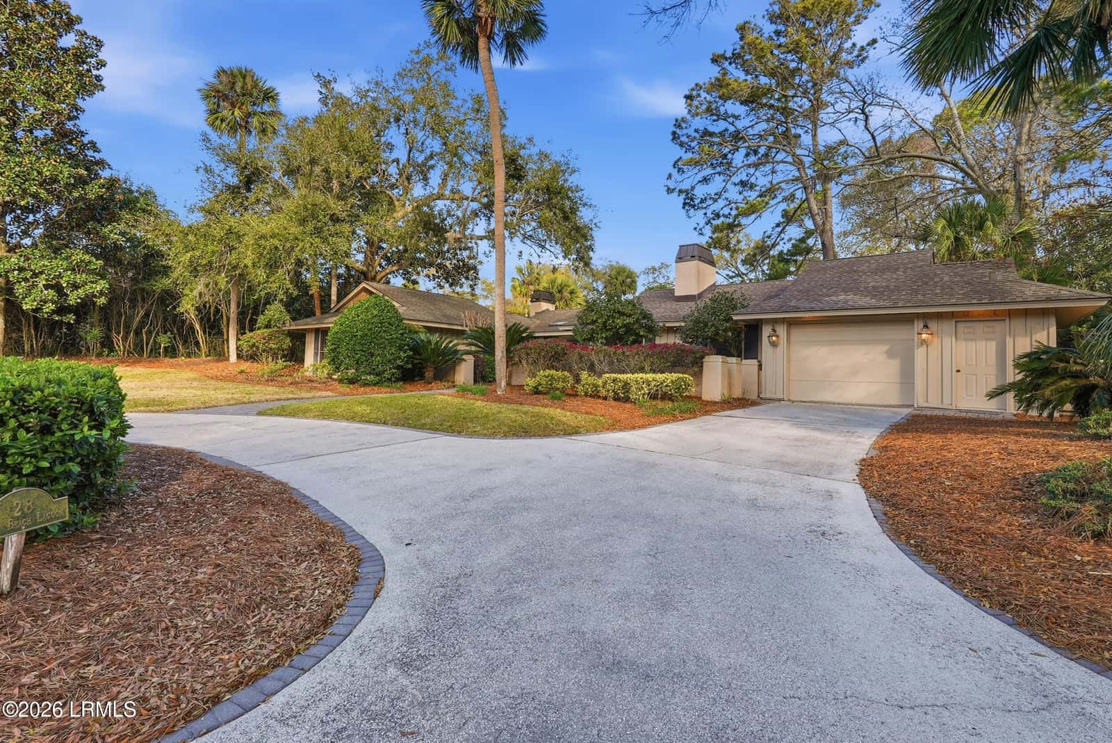 28 W Beach Lagoon Road, Hilton Head Island, SC 29928 — photo 5 of 83