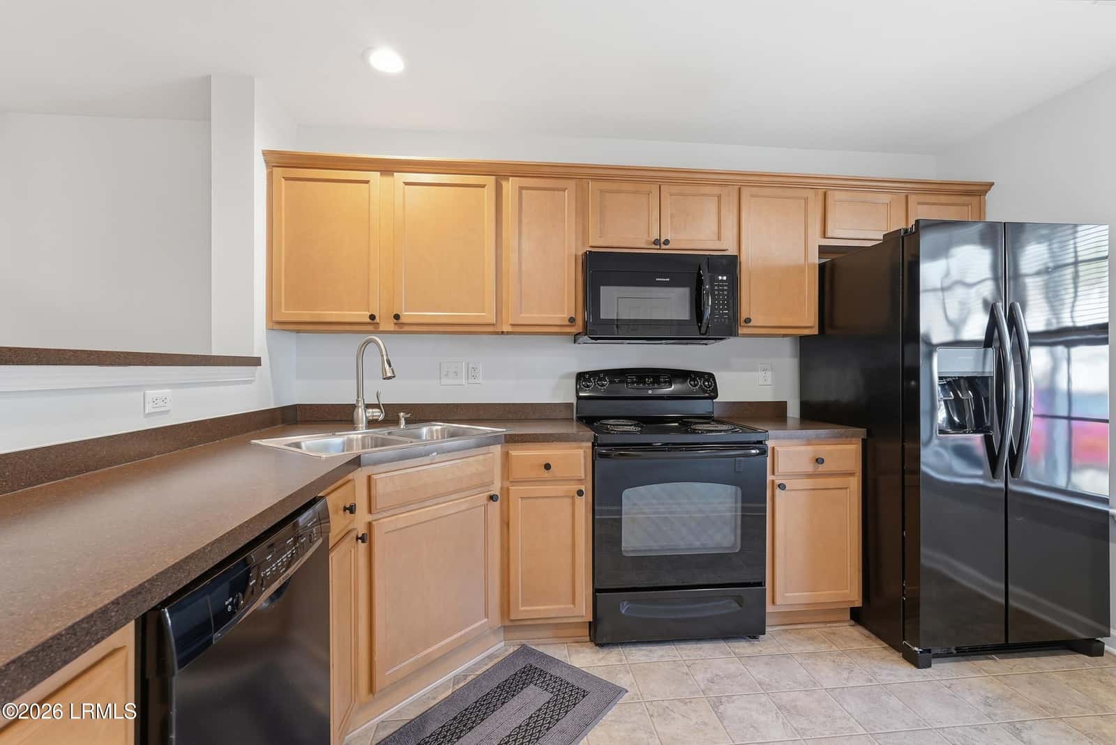 546 Candida Drive, Beaufort, SC 29906 — photo 7 of 32