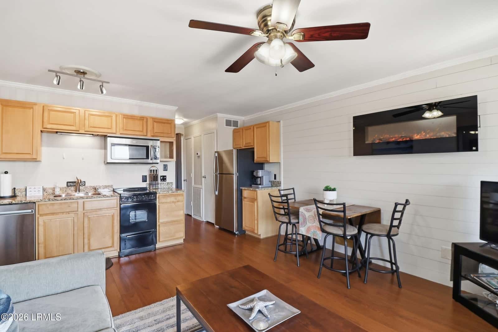 40 Folly Field Road 344b, Hilton Head Island, SC 29928 — photo 11 of 42