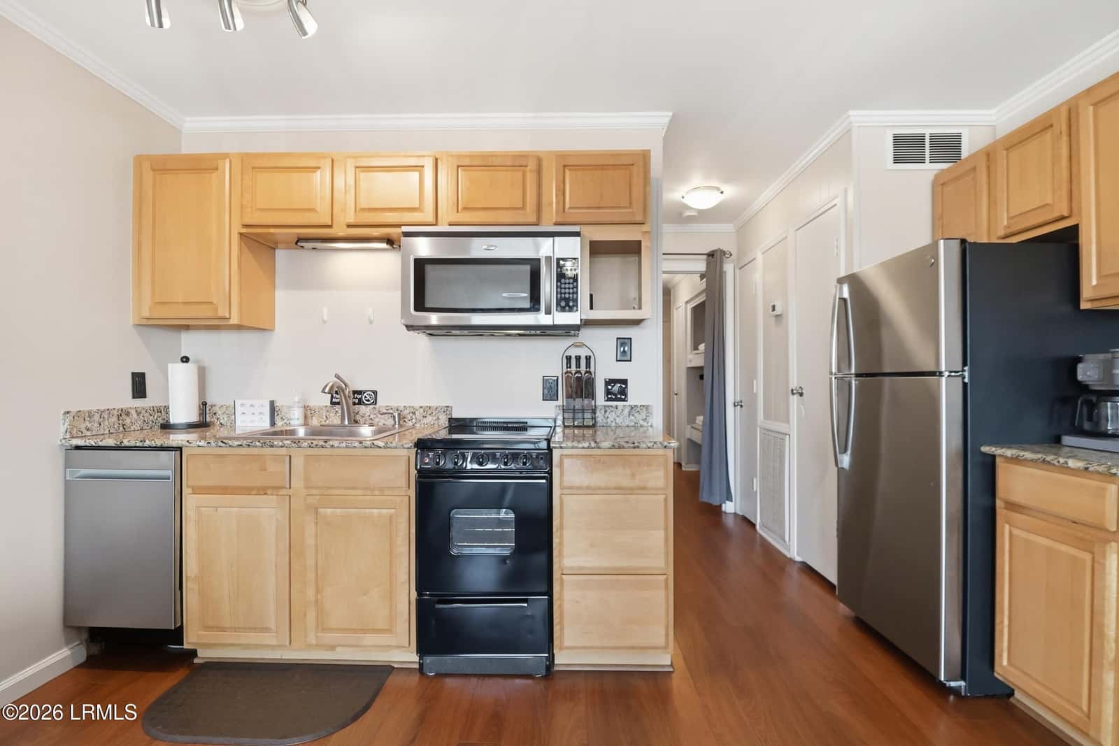 40 Folly Field Road 344b, Hilton Head Island, SC 29928 — photo 14 of 42