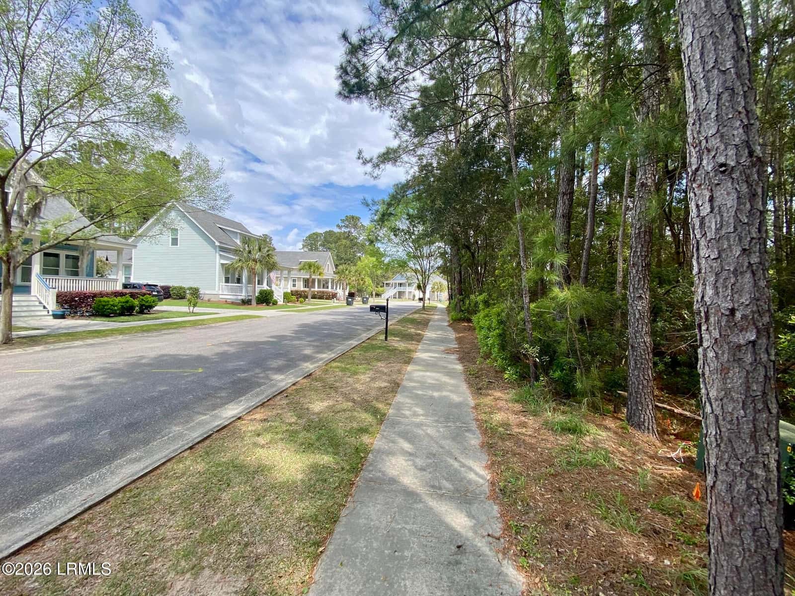 2237 B.E. Wheatley, Beaufort, SC 29902 — photo 4 of 32